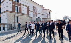 Vali Karakaya, Ahlat'ta Ahıskalı Türkleri İçin Yapılan TOKİ Konutlarını İnceledi