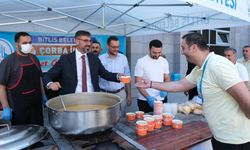 Bitlis Belediyesi'nden Hastane Önünde Ücretsiz İkram Hizmeti