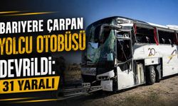 Bariyere Çarpan Yolcu Otobüsü Devrildi: 31 Yaralı