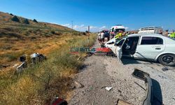 Tavan-Van kara yolunda feci kaza: 2’si ağır 6 kişi yaralandı