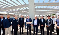Vali Karakaya, yapımı süren tekstil fabrikasını yerinde inceledi