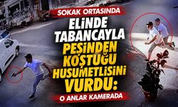 Sokak Ortasında Elinde Tabancayla Peşinden Koştuğu Husumetlisini Vurdu: O Anlar Kamerada