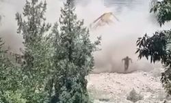 Yıkım sırasında operatör son anda kurtuldu