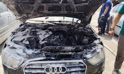Van'da Park Halindeki Otomobilin Motoru Alev Aldı