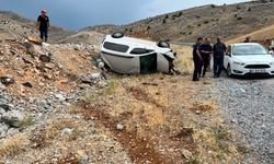 Hafif ticari araç takla attı: 4’ü çocuk 6 yaralı