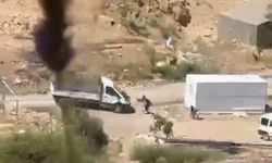Arazi kavgasının görüntüleri ortaya çıktı: Kamyonetle daldı