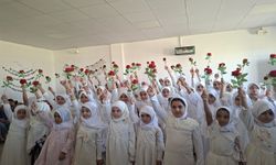 Kur’an kursuna katılan 97 öğrenci eğitimin tamamladı