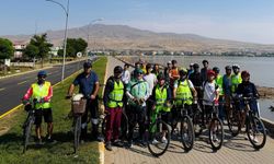 Bitlis'te 30 Bisikletli 90 Kilometre Pedal Çevirdi