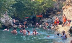 Sıcaktan bunalan Bitlis ve Siirtliler buraya akın ediyor