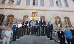 Bitlis’in tarihi yapılarından biri yeniden hayat buldu: Cahit Bingöl Kültür Evi açıldı