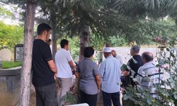 Eski HÜDA PAR Bitlis İl Başkanı Gül kabri başında yad edildi