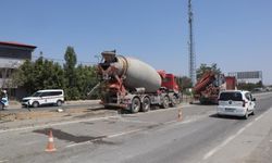 Iğdır'da 2 beton mikseri otomobile çarptı: 4 yaralı