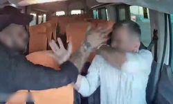 Özür diledi, saldırganlar durmadı: O anlar kamerada