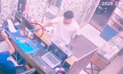 Telefon dükkanında silahlı saldırı kamerada