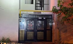 Temel kazısı sırasında çatırdama sesi: Bina boşaltıldı