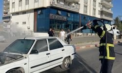 Siirt'te seyir halindeki otomobil alev aldı
