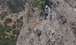 Ayılardan korumak için kayalıklara astılar! Bal hasadı için zorlu mesai