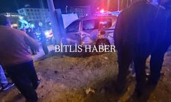 Bitlis’te minibüs ile hafif ticari araç çarpıştı: 6 yaralı