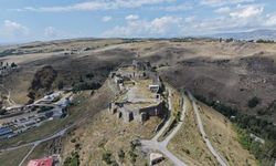 Kars'ta 9 asırlık tarih: Bu kaleyi gören dönüp bir daha bakıyor