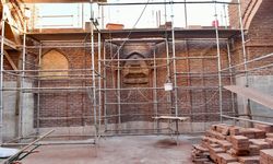 Van'da 800 yıllık Ulu Camii için restorasyon çalışmaları sürüyor