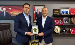 Bitlis Spor’un destek kampanyasına Milletvekili Bedirhanoğlu’ndan bir maaş katkı