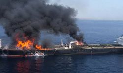 Hürmüz Boğazı’nda Süper Tankerde Patlama!