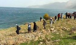 Bitlis'in Van Gölü kıyılarında doğa ve çevre farkındalığı etkinliği