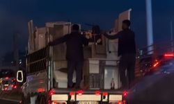 Diyarbakır’da Tehlikeli Yolculuk! Eşyalar Düşmesin Diye Canlarını Hiçe Saydılar