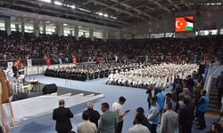 Göz kamaştıran, yürek ısıtan görüntüler! 373 hafız ve hafize için mezuniyet programı