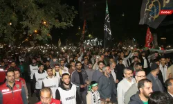 Diyarbakırlılar Aksa Tufanı'nın 3'üncü yıldönümünde Gazze için meydanlara akın etti