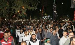Diyarbakırlılar Aksa Tufanı'nın 3'üncü yıldönümünde Gazze için meydanlara akın etti