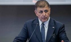 İzmir Büyükşehir Belediye Başkanı Cemil Tugay AK Parti'ye katıldı