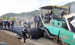 Bitlis’te köy yollarında çalışmalar sürüyor