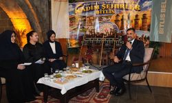 Başkan Tanğlay, üniversite öğrencileriyle bir araya geldi