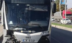 Malatya-Elazığ yolunda trambüs kazası: 5 yaralı