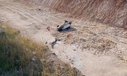 Otomobil 15 metreden devrildi: Sürücü hayatını kaybetti