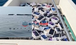 İranlı balıkçılar bu kez iPhone ganimetleri için denize açıldı