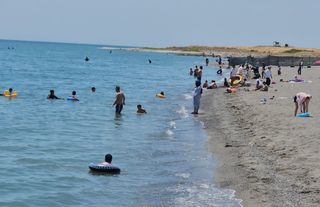Van Gölü'nün Adilcevaz Sahili, Ege Kıyılarını Aratmıyor