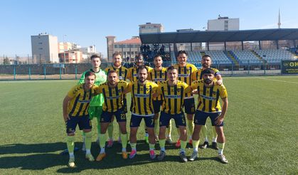 Bitlis Özgüzeldere Spor ile Kurtalan Spor Karşılaşmasında Maç Sonucu 1-0 Bitti