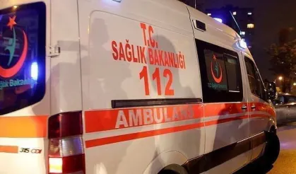 Feci Kaza: İki Araç Kafa Kafaya Çarpıştı, 1’i Ağır 8 Yaralı