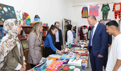 Bitlis Eren Üniversiteli Öğrencilerden Anlamlı Sergi