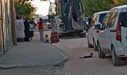 Kepçenin Çarptığı 5 Yaşındaki Çocuk Hayatını Kaybetti