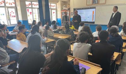 Bitlis’te İl Milli Eğitim Müdürü Kaya’dan Fatih Ortaokulu’na DYK ziyareti