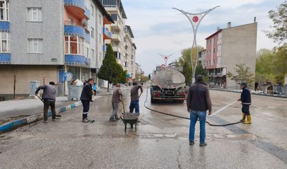 Adilcevaz’da Recep Tayyip Erdoğan Bulvarı’nda Asfalt Hazırlıkları Hızla Sürüyor