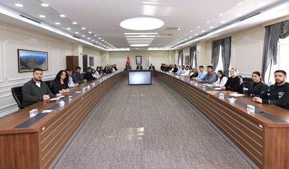 Bitlis Eren Üniversitesi’nde Öğrenci Senatosu Toplantısı Yapıldı