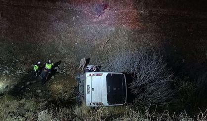 Siirt'te Maden İşçilerini Taşıyan Servis Uçuruma Yuvarlandı: 2’si Ağır 15 Yaralı