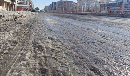 Diyarbakır’da Yollar Buz Pistine Döndü, Semt Pazarları Kurulamadı