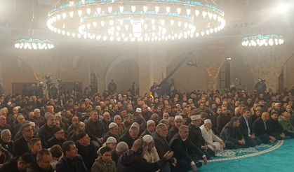 Batman’da Regaib Kandili huşu ve coşkuyla idrak edildi