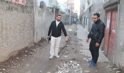 Batman'da mahalle sakinlerinden yol tepkisi: Altyapı sonrası yollarımız unutuldu