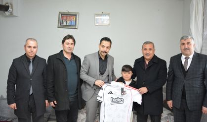 Kaymakam Uzun’dan Türkiye Şampiyonu Öğrenciye Anlamlı Ziyaret